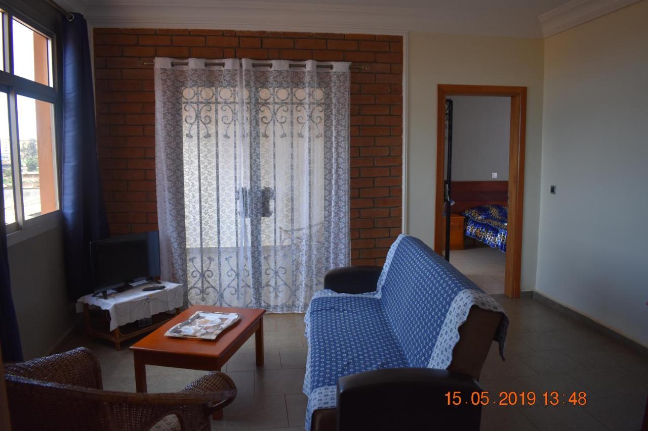 Residence Vicyma 2 P Tout Confort Bafoussam Centre 外观 照片