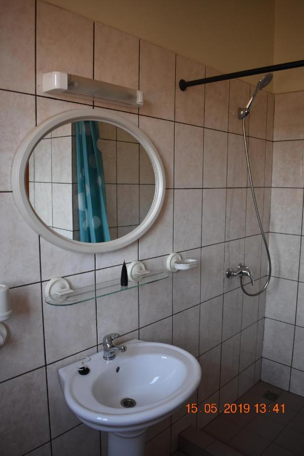Residence Vicyma 2 P Tout Confort Bafoussam Centre 外观 照片