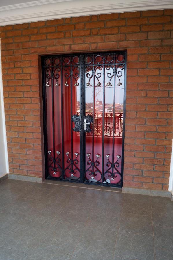 Residence Vicyma 2 P Tout Confort Bafoussam Centre 外观 照片